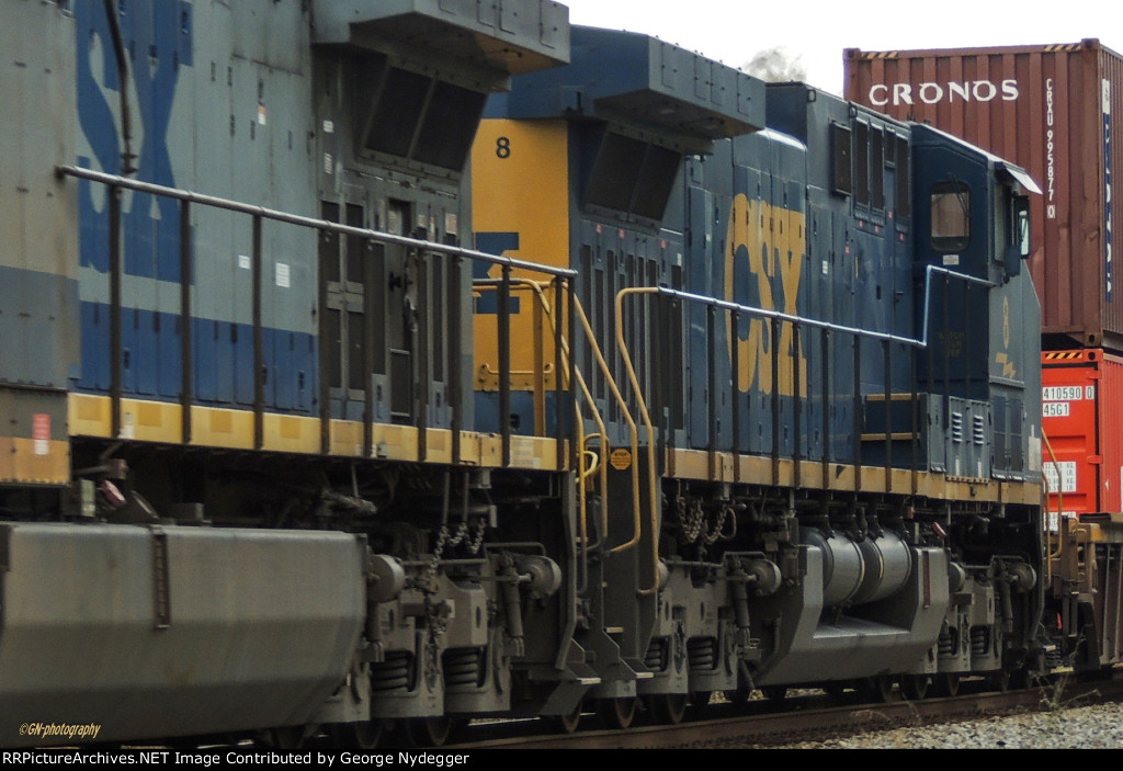 CSX 8